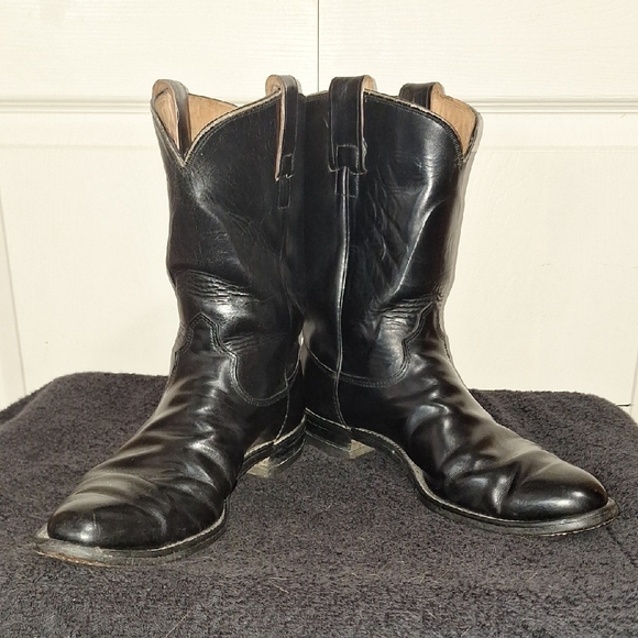 Vintage HYER Classic Black Western Cowboy Boots with Smooth Polished Finish -10C